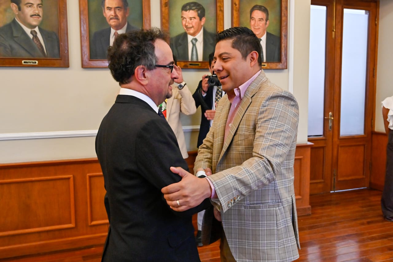 Se reúne Gobernador Ricardo Gallardo en Palacio de Gobierno, con Jon Benjamin, Embajador Británico en México