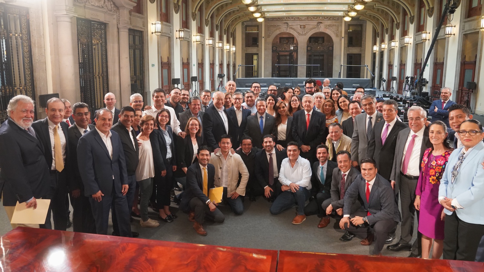 En reunión en Palacio Nacional, San Luis Potosí, destaca como ejemplo nacional por avance en implementación de programas sociales