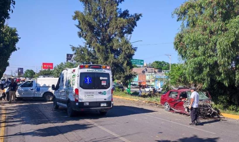 Choque múltiple en la carretera a Matehuala deja dos personas sin vida