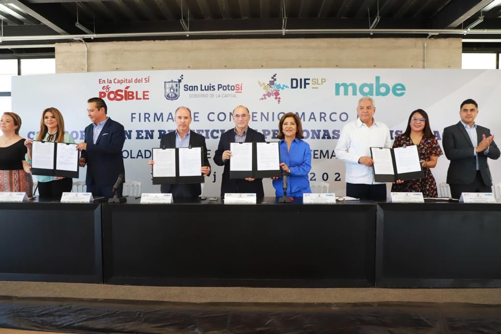 Mabe y DIF Municipal abren oportunidades para las personas con discapacidad