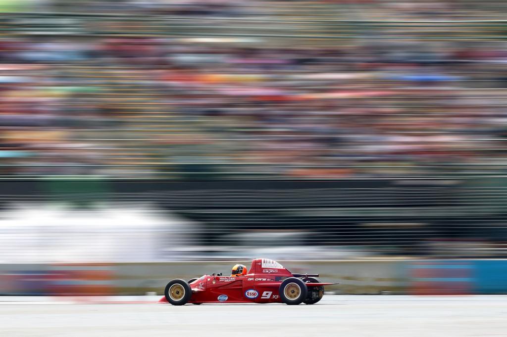 Escuderia Mexico en lo mas alto del podio con el Jefe Cane y Jorge Mateos ganando el SpeedFest