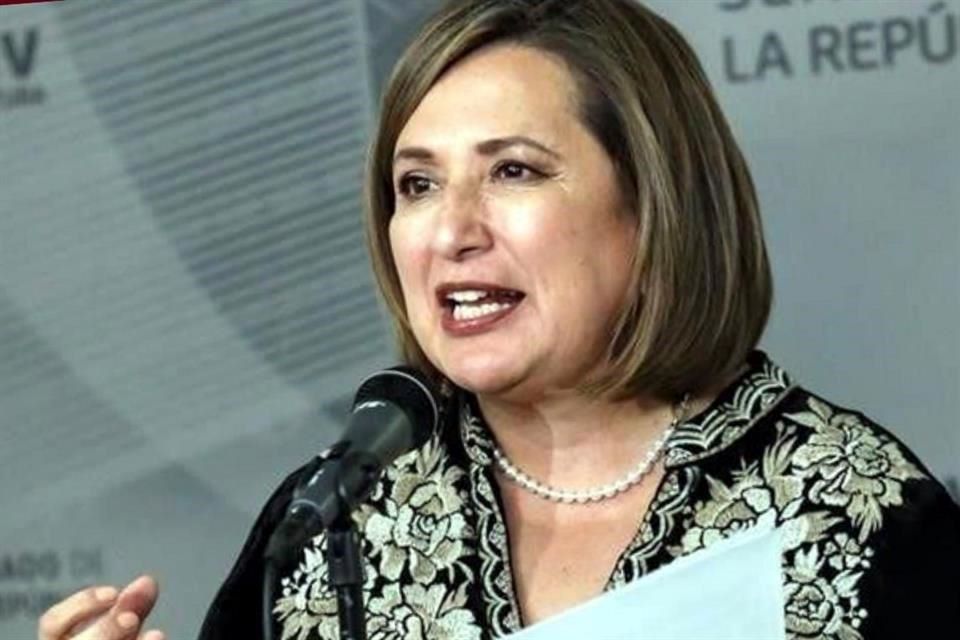 Xóchitl Gálvez denuncia a AMLO ante el INE por violencia política de género