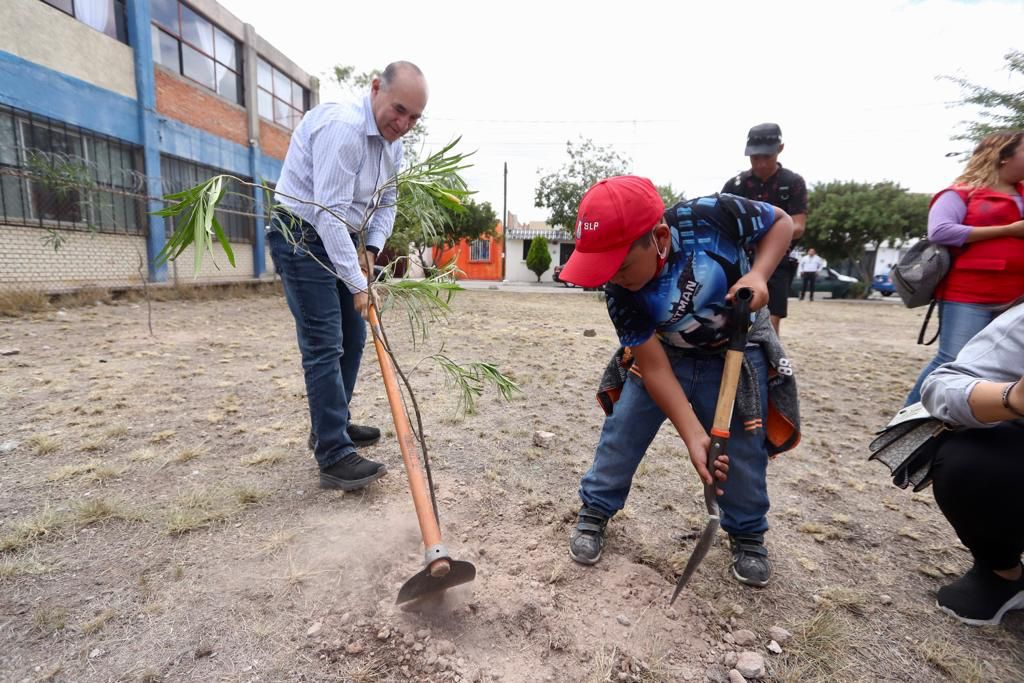 Esta obra atiende a la colonia Valle Dorado y a la zona de afectación por el cierre de operaciones de la presa El Realito.