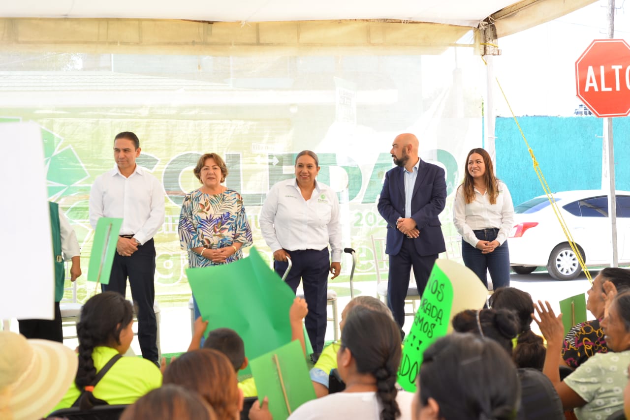 Con una inversión de casi 8 millones de pesos, la Alcaldesa inauguró la reconstrucción total de la colonia Villa Alborada.