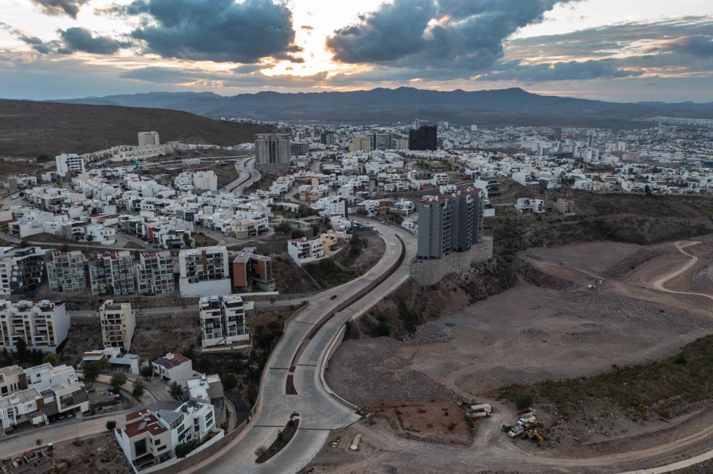 La Capital se coloca como el segundo municipio con más obra pública en el país, destacó la Cámara Méxicana de la Industria de la Construcción