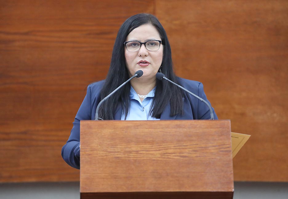 Dip. Martha Patricia Aradillas Aradillas presentó una iniciativa para reformar la ley de protección de los animales y el código penal