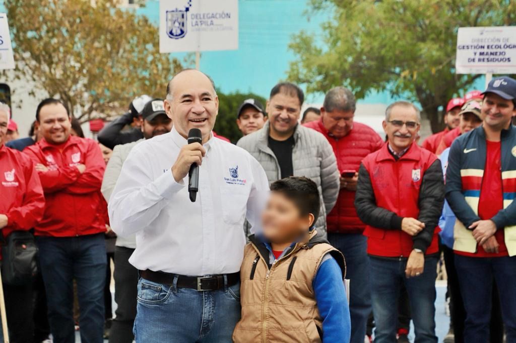 Galindo Ceballos recorrió vialidades de la zona para acordar regeneraciones,