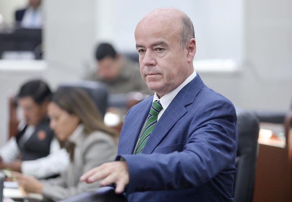 EL CONGRESO DEL ESTADO HA SUFRIDO UNA INTROMISIÓN EN SU SOBERANÍA POR PARTE DEL PODER JUDICIAL FEDERAL: DIP. JOSÉ LUIS FERNÁNDEZ MARTÍNEZ