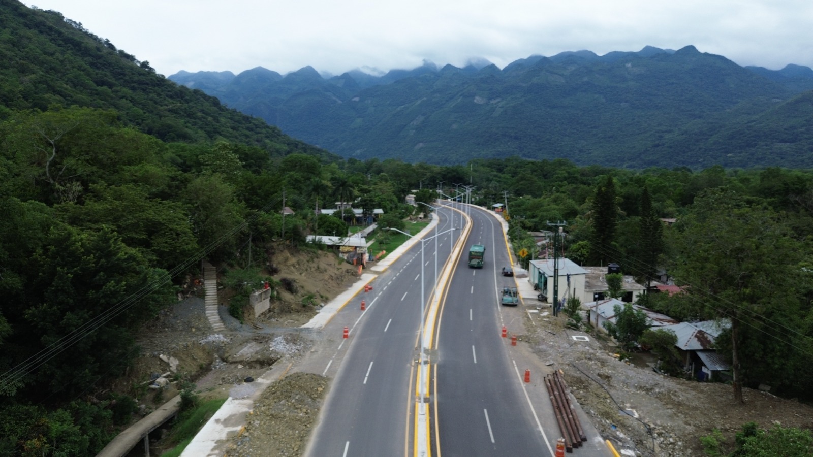 REALIZARÁ LA SICT CIERRES VIALES EN LA CARRETERA CD. VALLES-TAMAZUNCHALE POR CONSTRUCCIÓN DE PUENTE PEATONAL