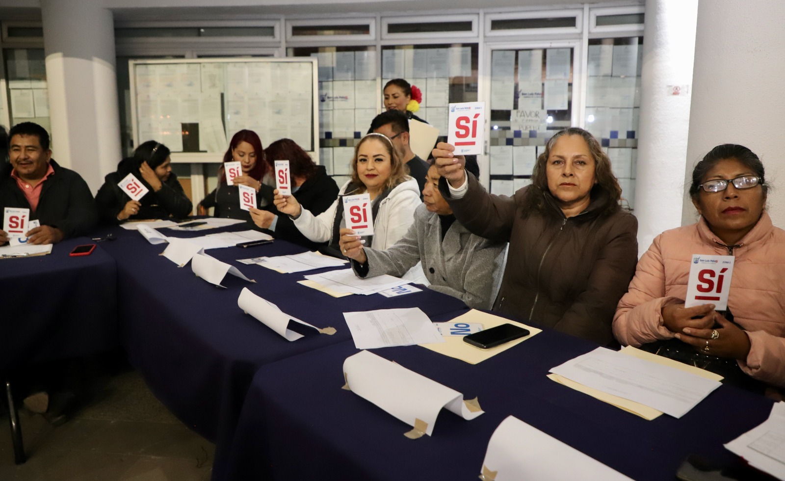 La votación de la mesa colegiada resultó a favor de manera unánime por lo que el punto se subirá al Pleno del Cabildo Municipal