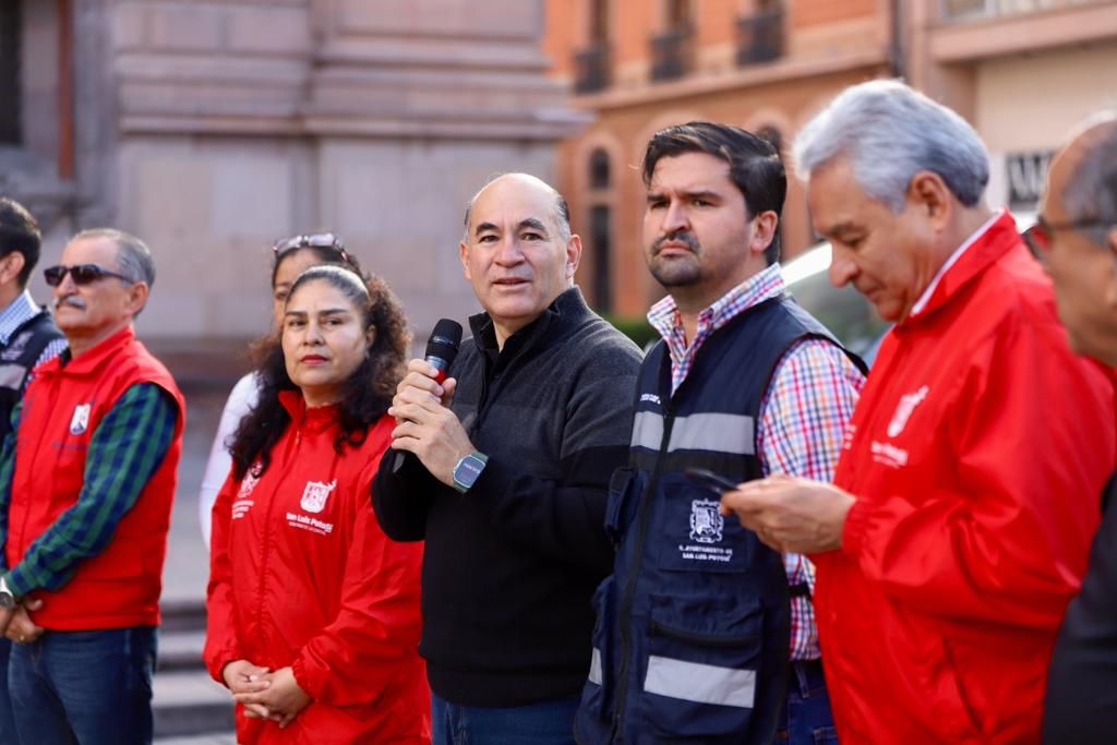 Se realiza remozamiento de las Plazas de Armas y de Los Fundadores, así como los pasajes Zaragoza e Hidalgo.