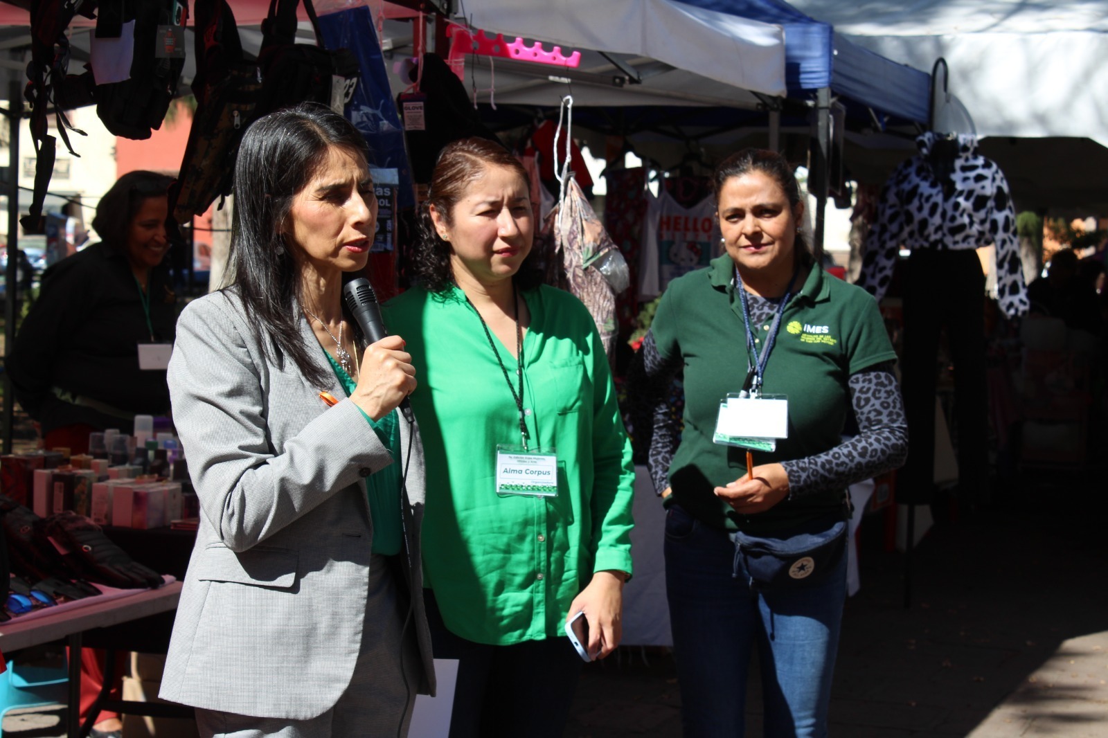 Inició este jueves la séptima Expo Mujeres Oficios y Arte en el Jardín Colón de la capital potosina, de las 11:00 a 19:00 horas