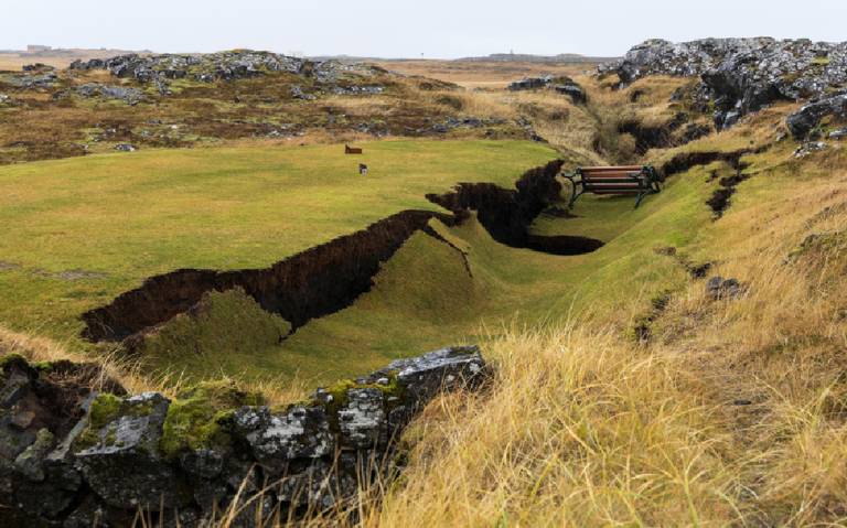 Alerta en Islandia por posible erupción volcánica