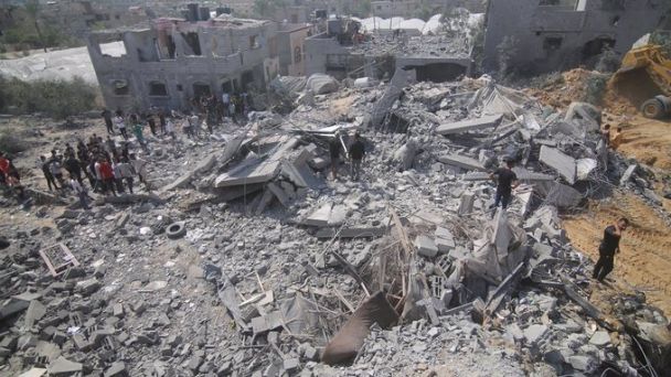 Más de 10 mil palestinos han muerto por bombardeos de Israel