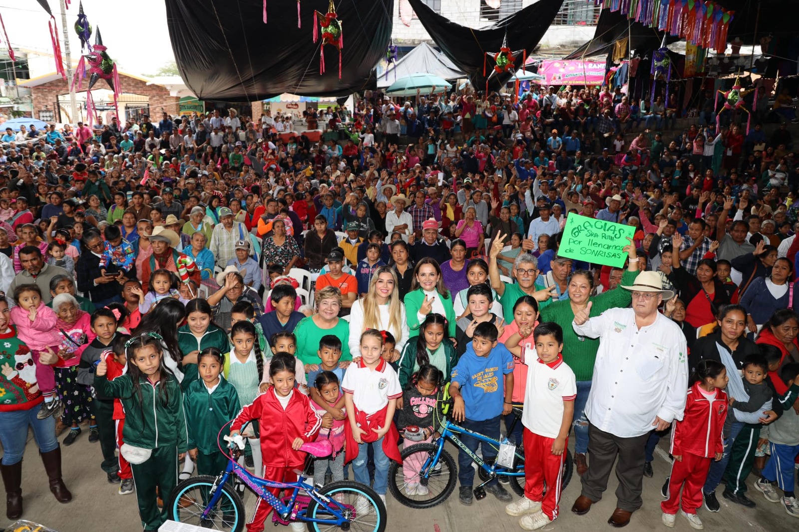 DIF Estatal de San Luis Potosí fomenta la unión de las familias, quienes disfrutan de la llegada de la temporada decembrina