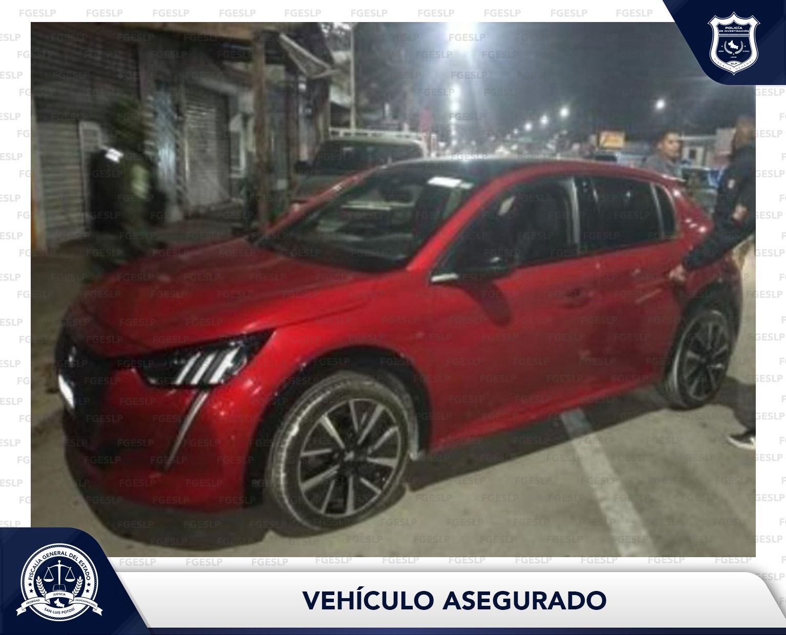 Por traer un coche robado, una mujer es detenida en avenida José de Gálvez, a la altura de la colonia Nueva Foresta