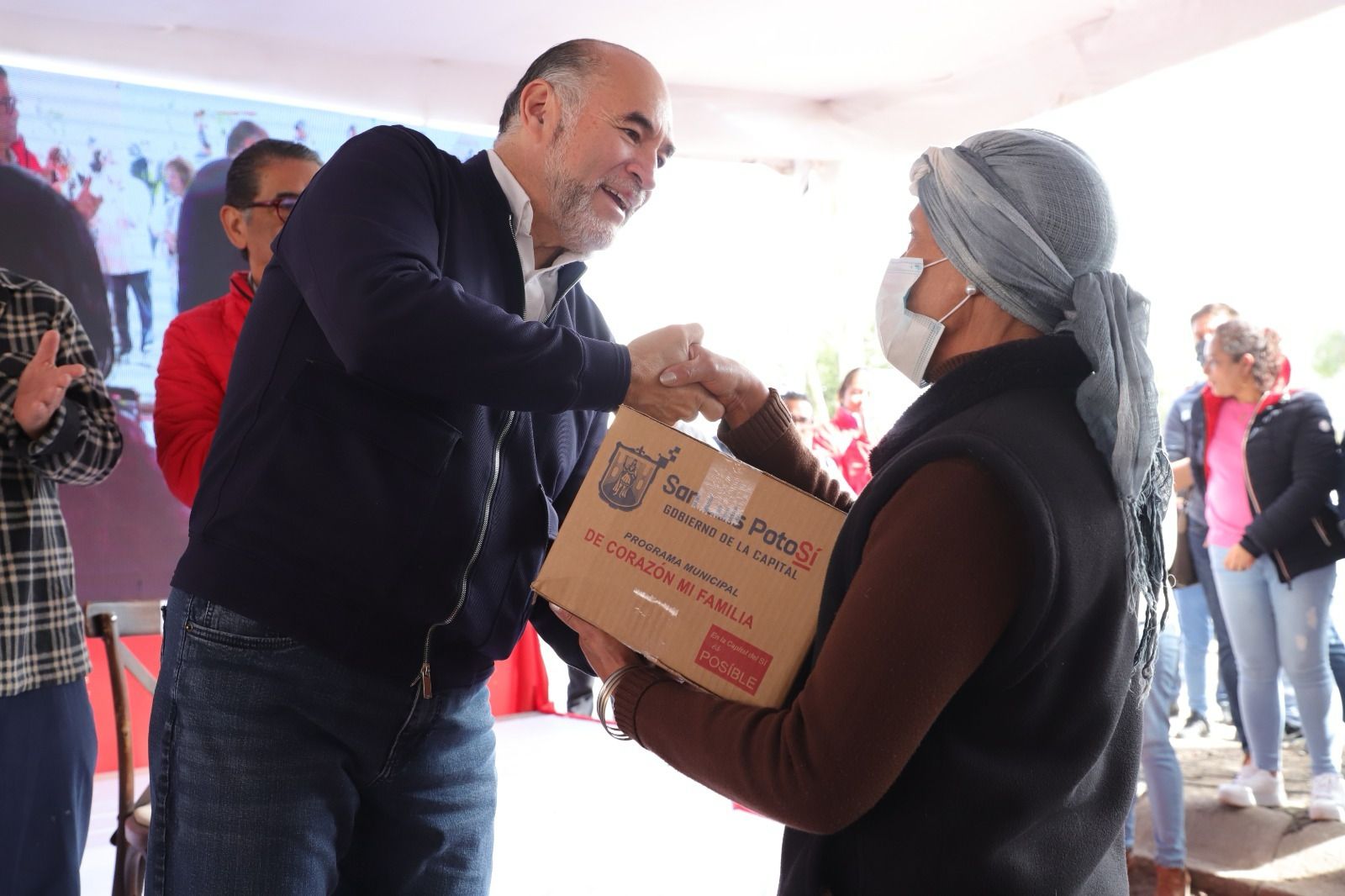 El Alcalde arrancó la rehabilitación de la calle Santa Ana y del callejón Los Tovares, con los que mejora la movilidad en la Delegación.