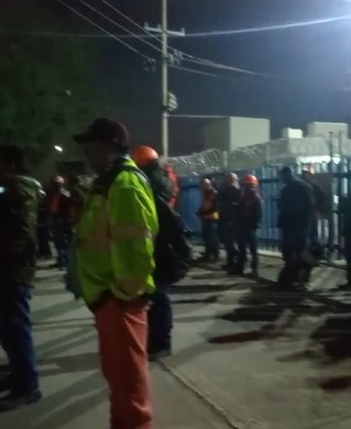 Trabajadores extranjeros reciben pagos de hasta 50 mil pesos semanales por mano de obra, más de 10 veces el salario de trabajadores locales