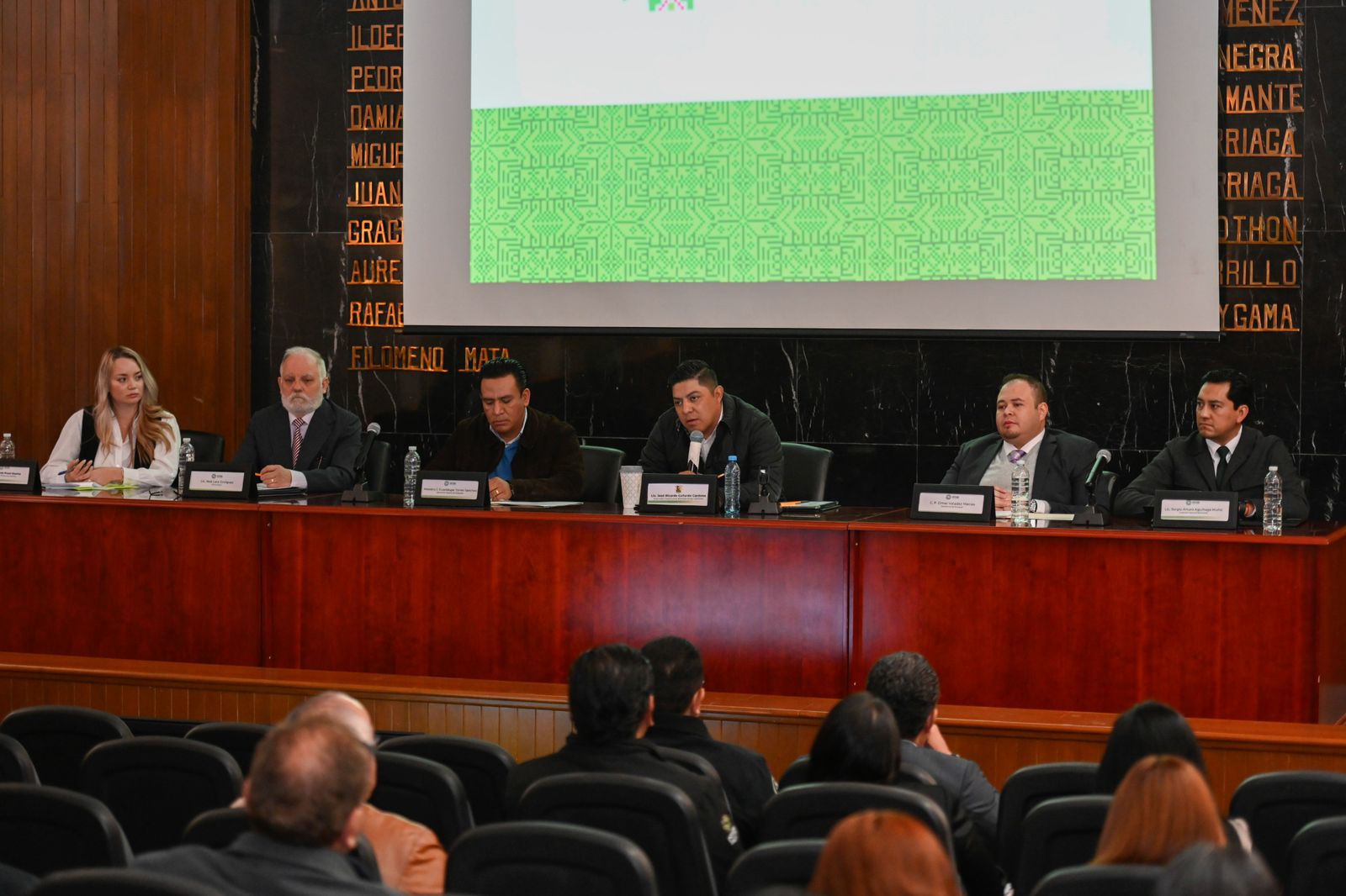 Ricardo Gallado Cardona, sostuvo la primera reunión del 2024 con integrantes del gabinete legal y ampliado