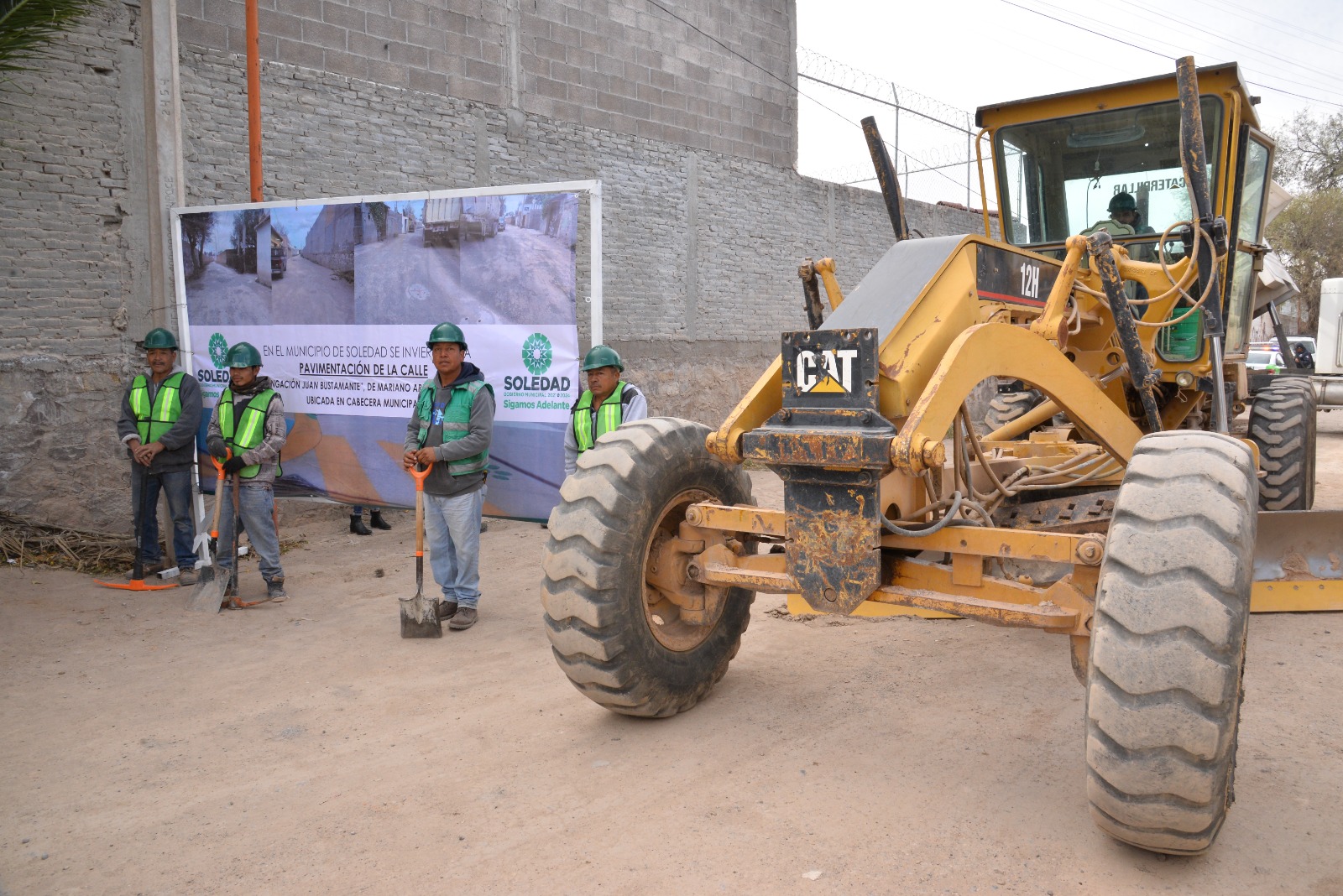 Vecinos de la vialidad reconocieron el embellecimiento de calle y el valor de viviendas y negocios que tendrán con la obra; se intervendrán 2,500 metros cuadrados