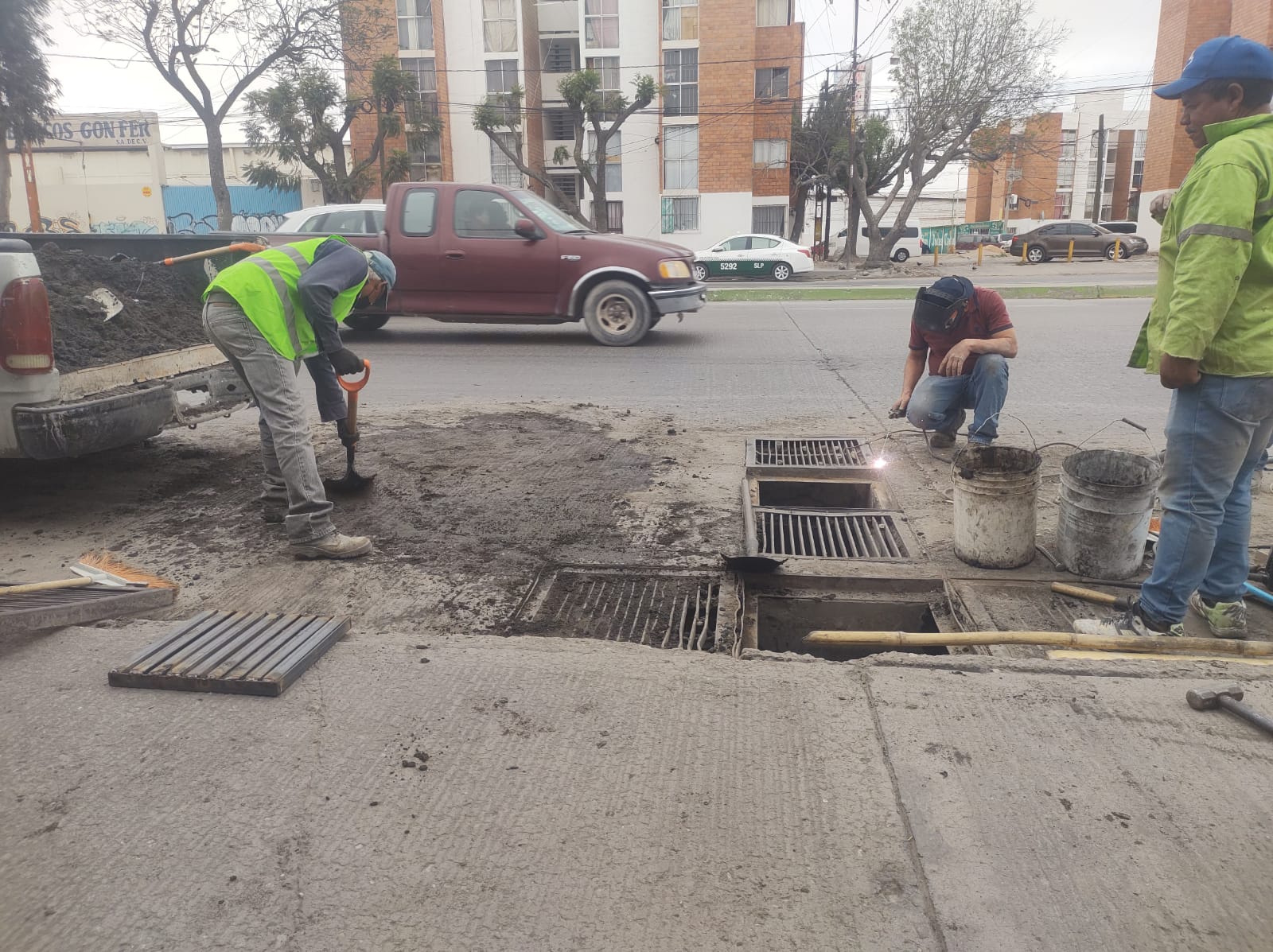 Soledad redobla labores de desazolve y rehabilitación de alcantarillado