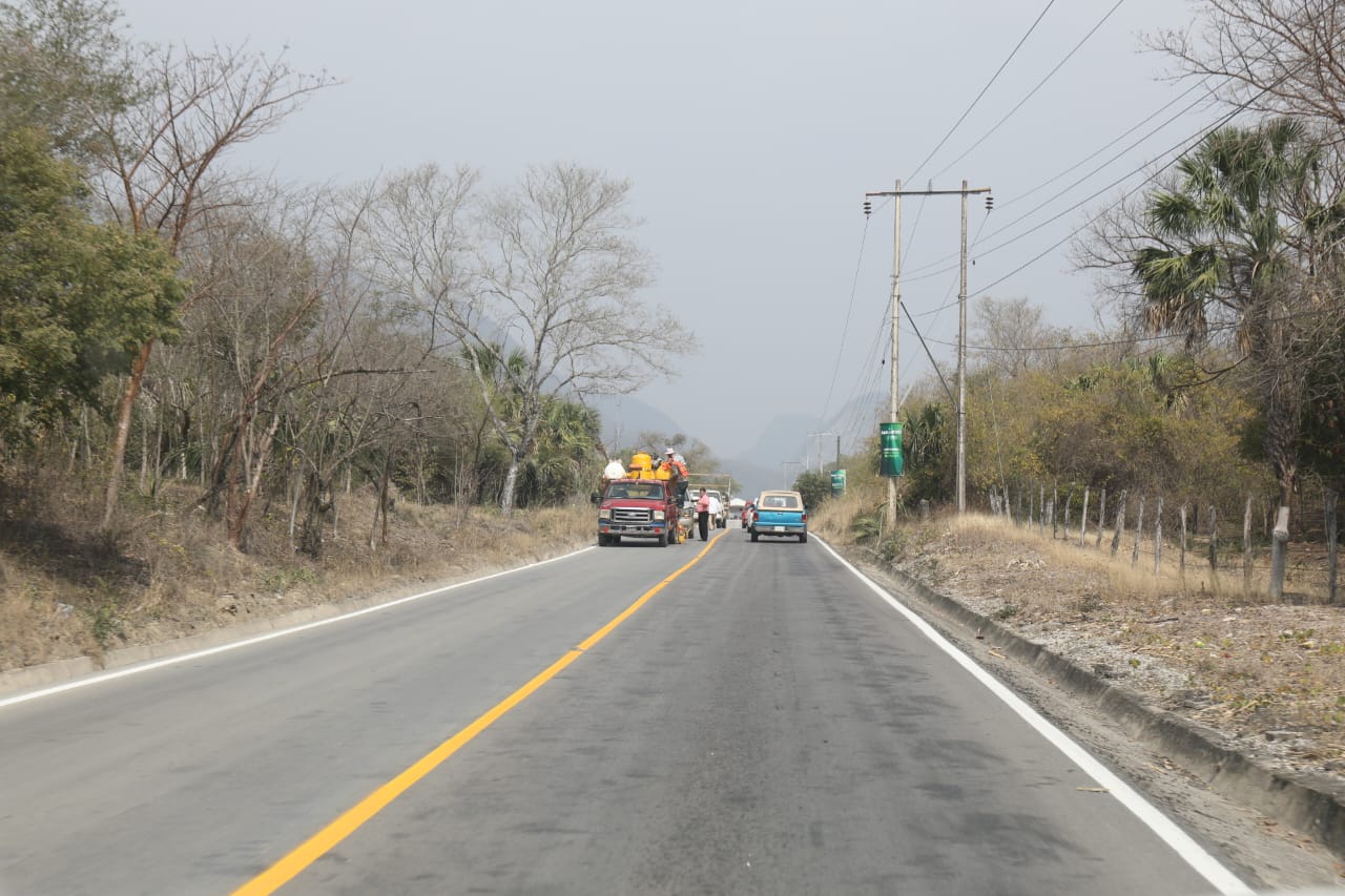 Modernización de carretera Valles–El Naranjo impulsa el desarrollo de la huasteca