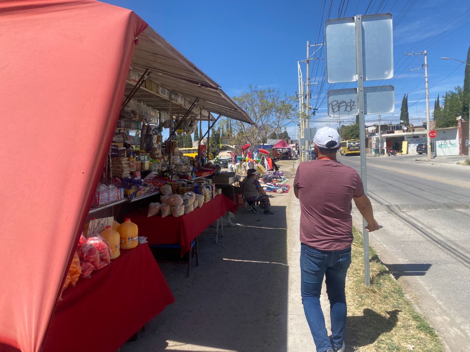 Mantiene ayuntamiento de la capital supervisión de rutas de tianguis