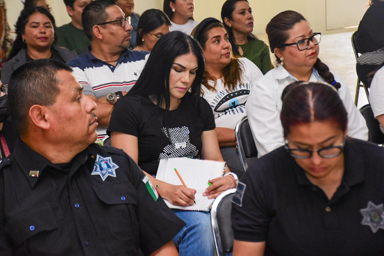 Capacitan a funcionarios soledenses sobre cumplimiento de declaraciones patrimoniales