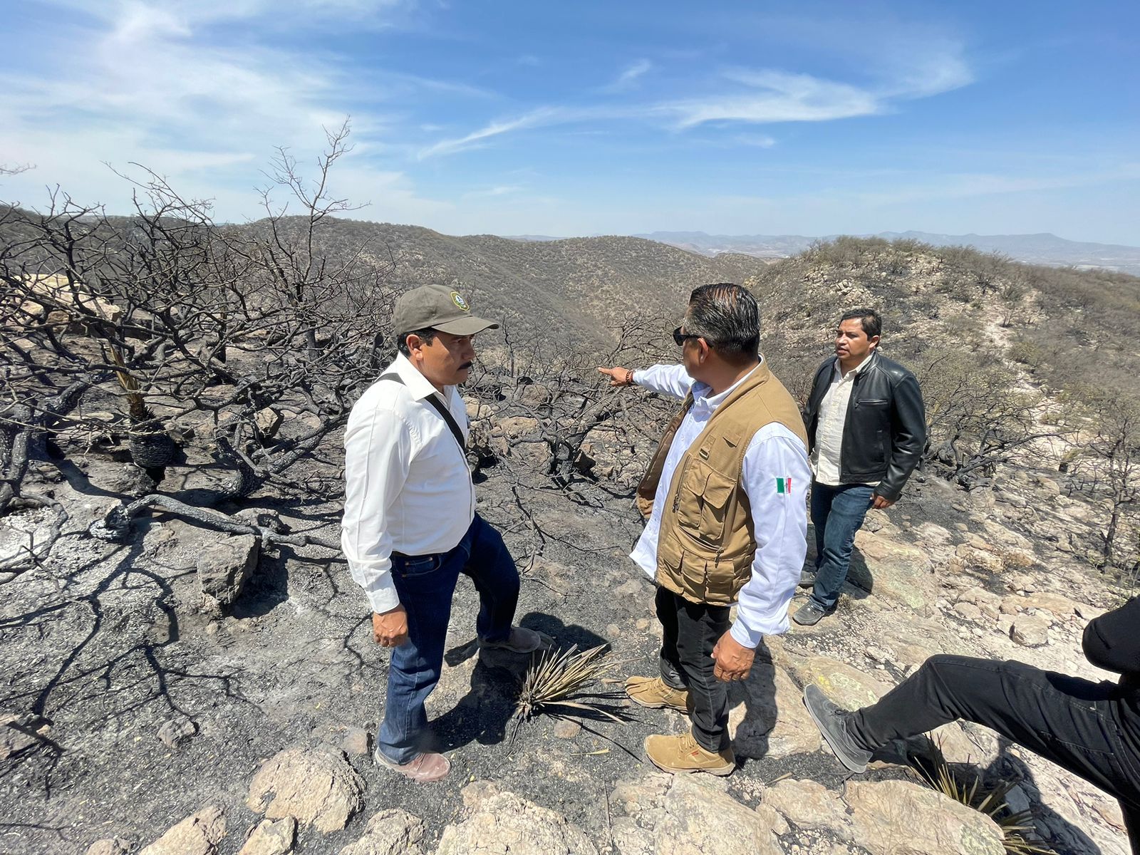 Controlado incendio en Sierra de San Miguelito