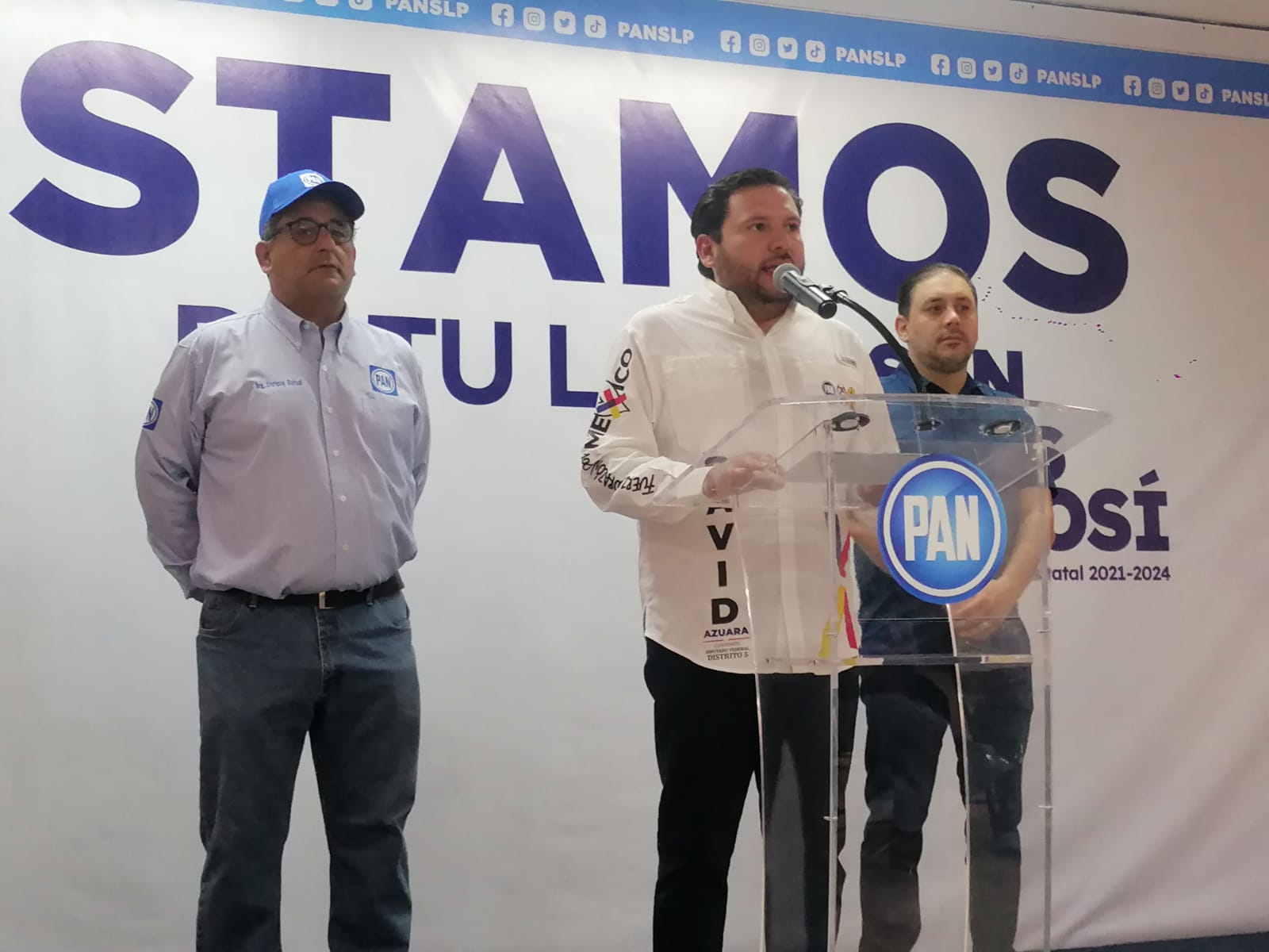 David Azuara denuncia retiro de publicidad