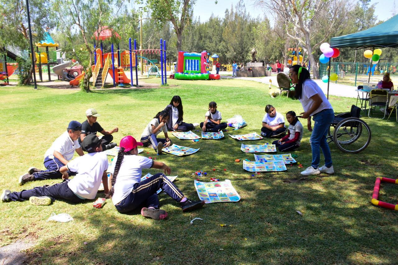 Niños y niñas de comunidades de soledad festejan su día en parque infantil crí-crí     