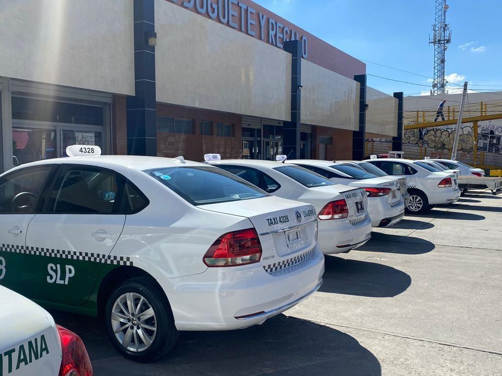 Sancionados 7 taxistas por cobros excesivos durante la FENAE: SCT