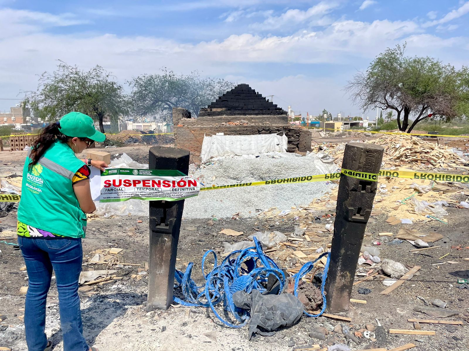 Secretaría de Ecología llevaron a cabo la suspensión de actividades de una ladrillera ubicada cerca de Peñasco.