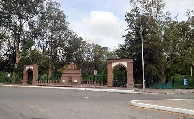 La culpa no es mía: Galindo se deslinda del retraso en el Parque de Morales