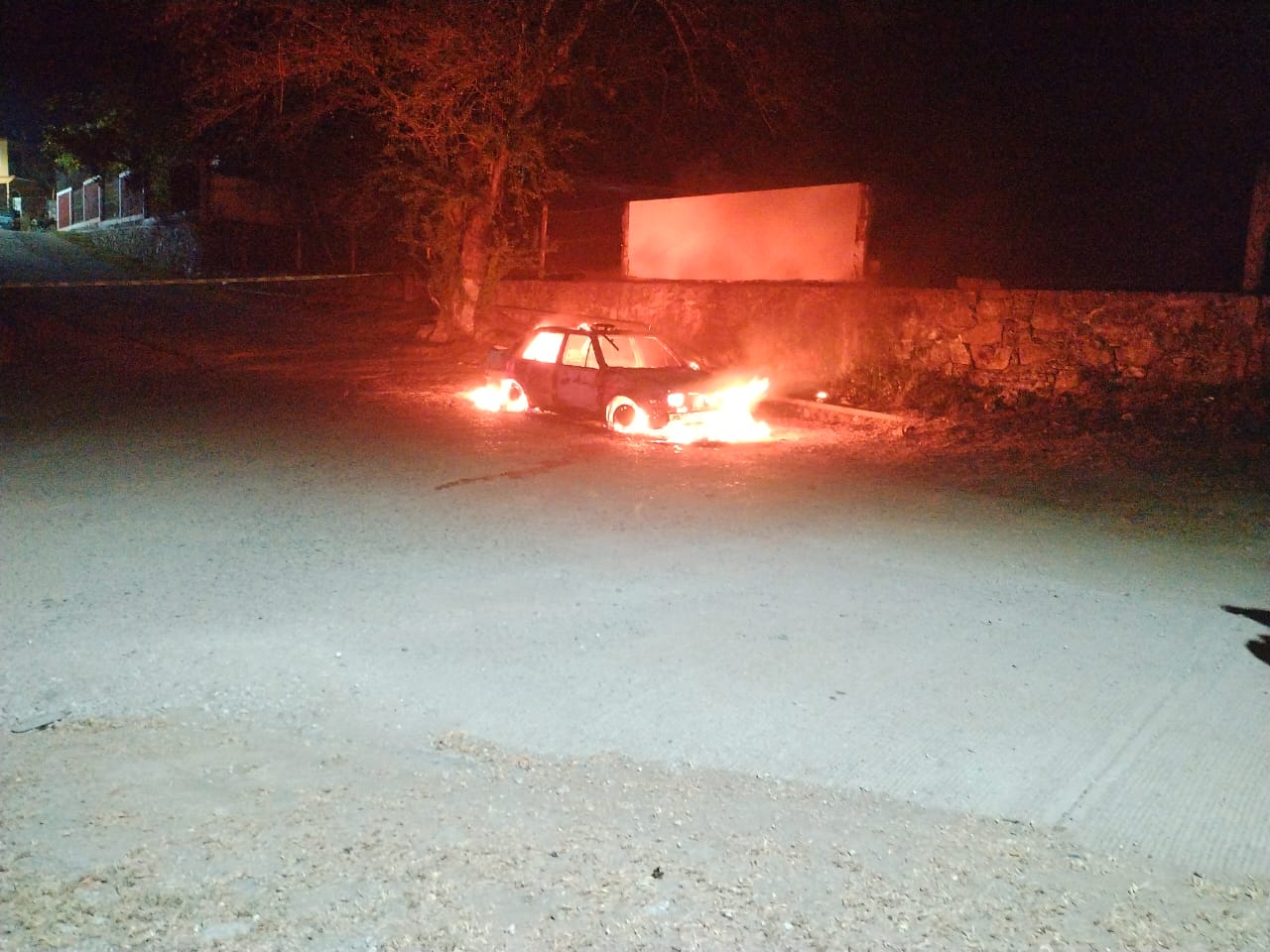 Presentan denuncias por incendio de vehículo de candidatos