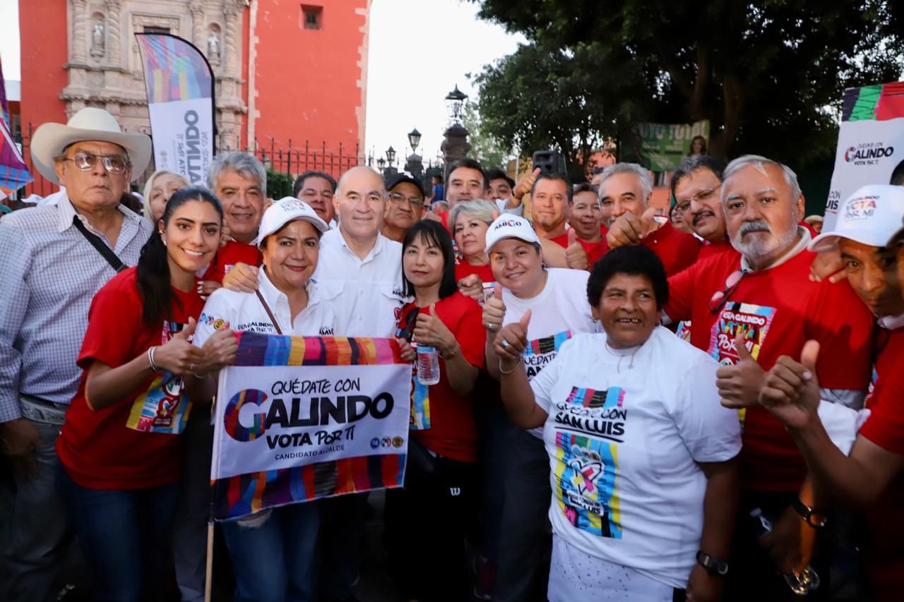En San Sebastián, Galindo se compromete a preservar los 8 barrios de la Capital