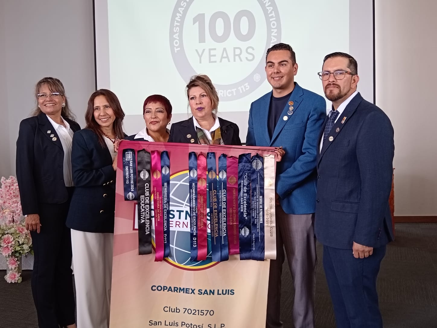 Toma protesta comité ejecutivo 2024-2025 del Club Toastmasters Coparmex San Luis