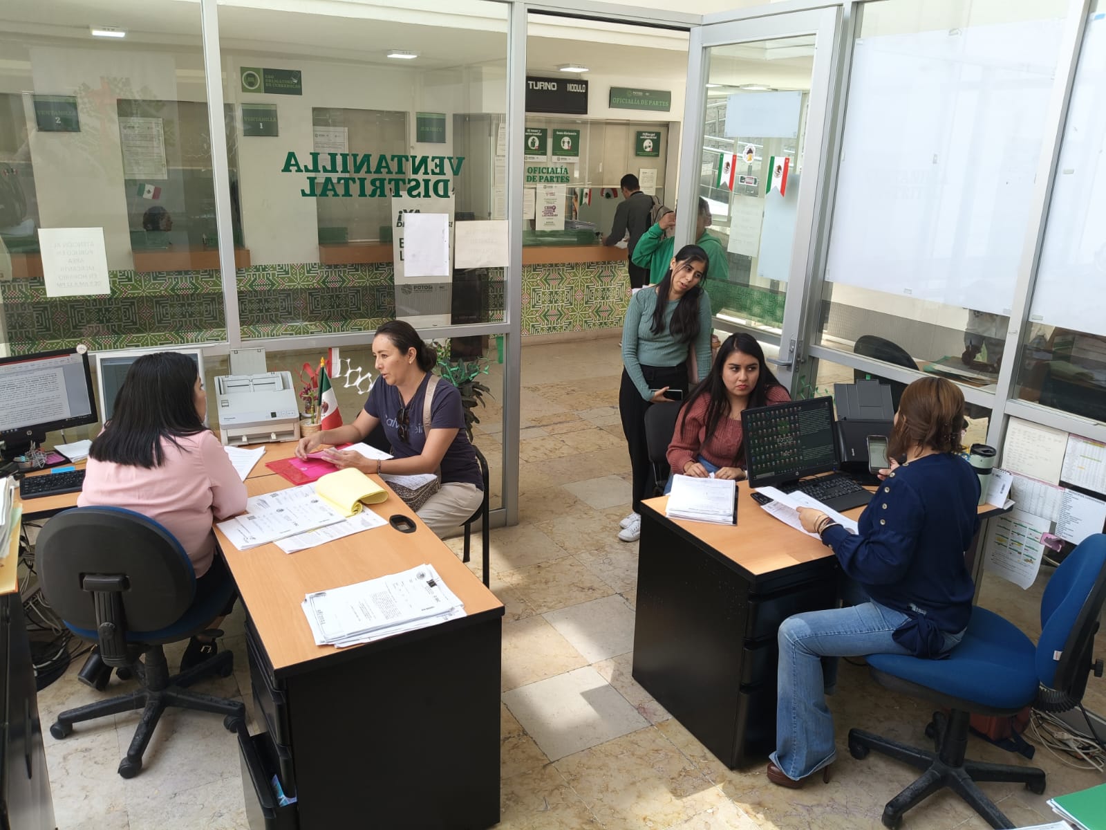 Gobierno del estado promueve regularización de asentamientos en Valles y Charcas