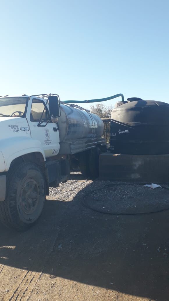 Se supera el millón 300 mil litros de agua potable distribuidos, por el Gobierno de la Capital en Bocas