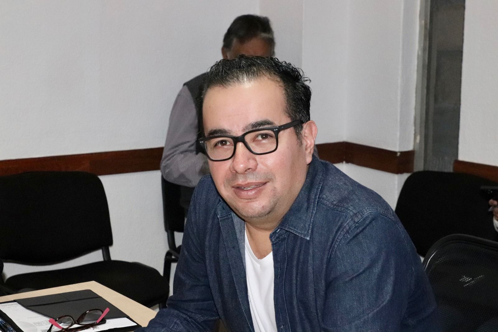 Regidor Alejandro Fernández llama a no politizar la Ley de Ingresos; “crecimiento de SLP está sobre intereses personales”