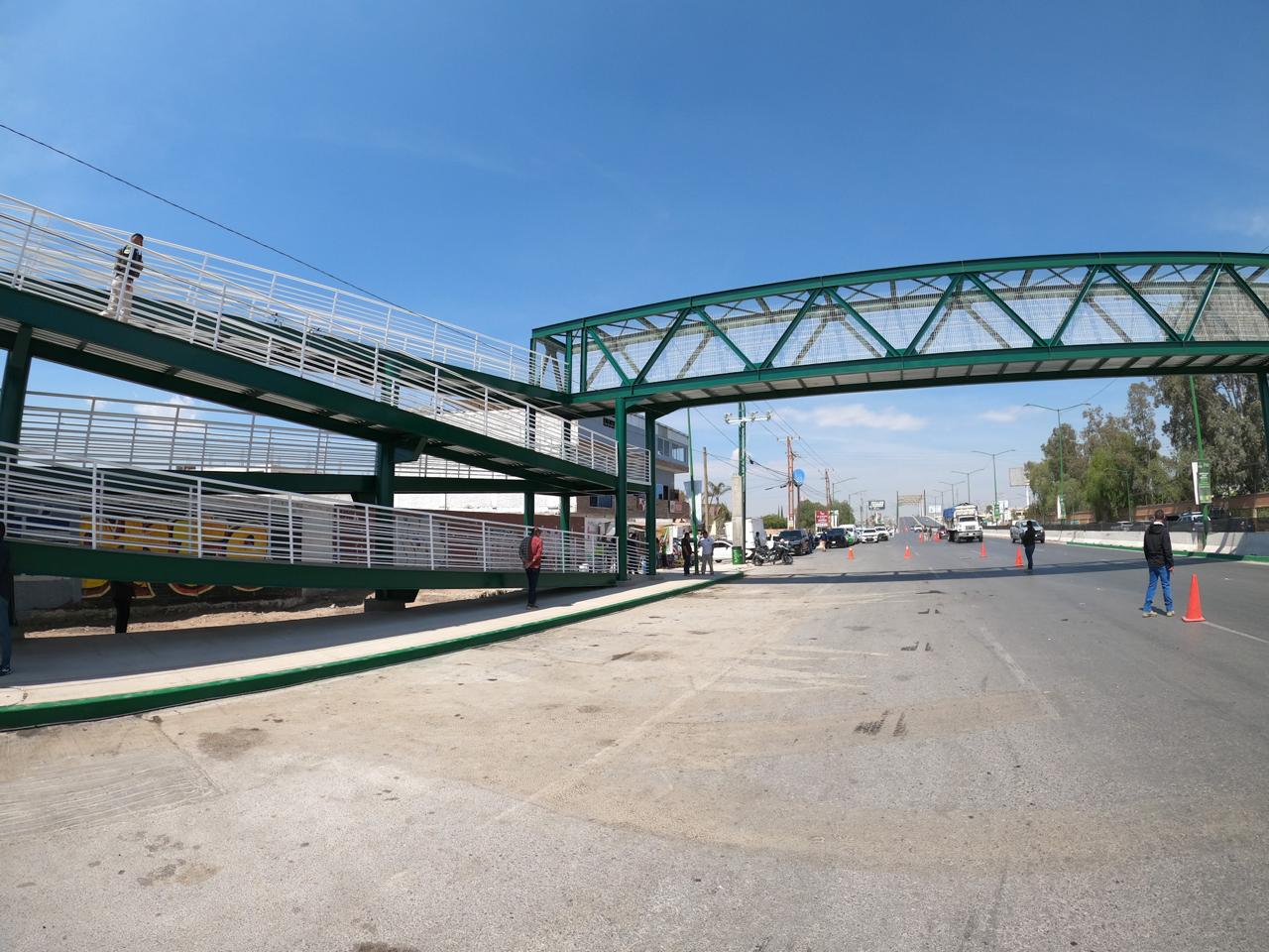 Madres de familia y adultos mayores reconocen importantes beneficios sociales con puente peatonal  