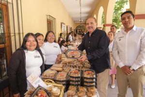 Gobierno estatal realiza con éxito fiesta de la campechana