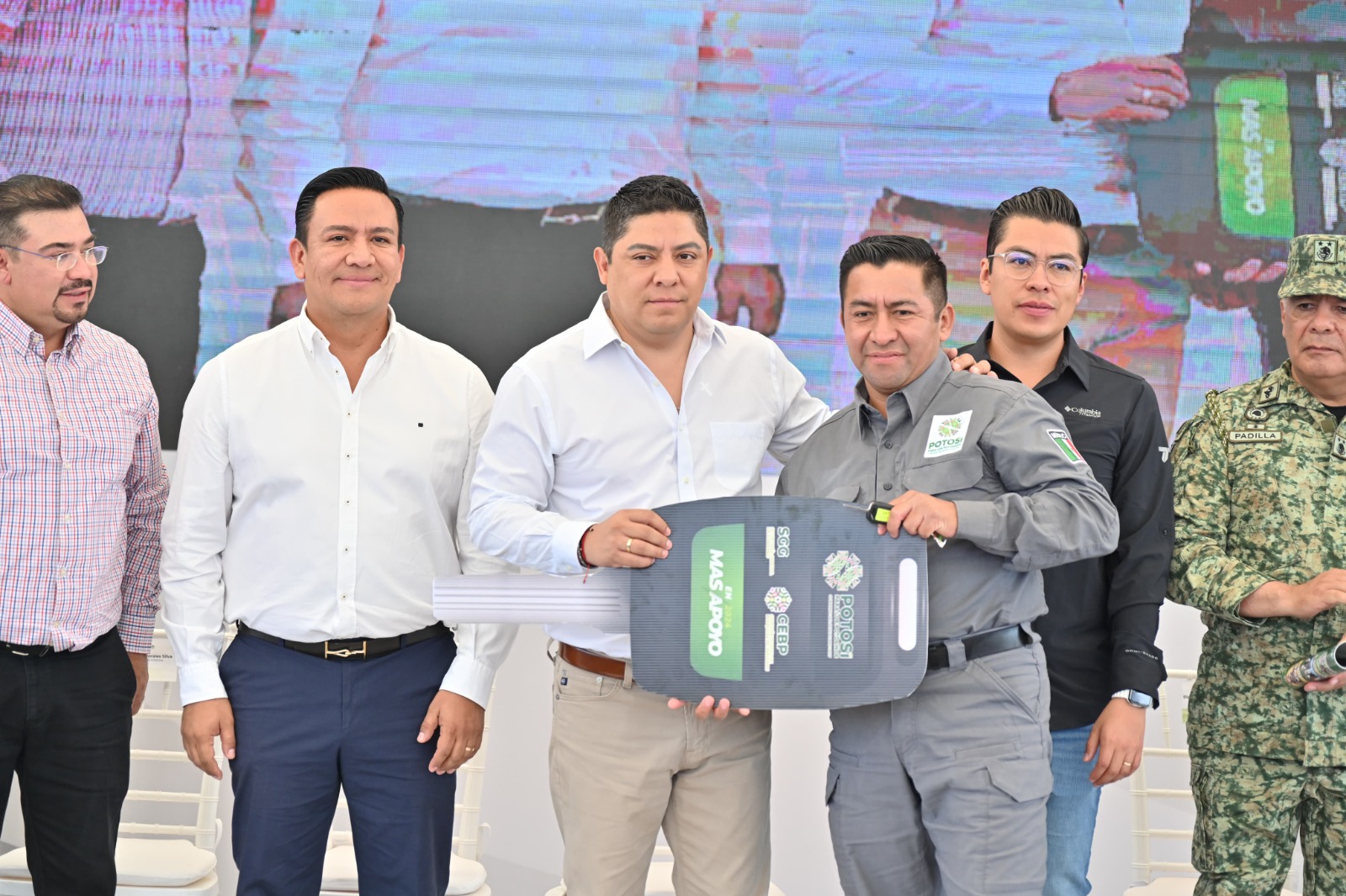 Ricardo Gallardo fortalece búsqueda de personas con equipamiento