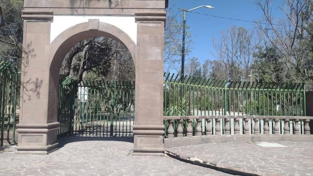 Por fuertes vientos, se cierra Parque de Morales y Centro Deportivo Garita de Jalisco