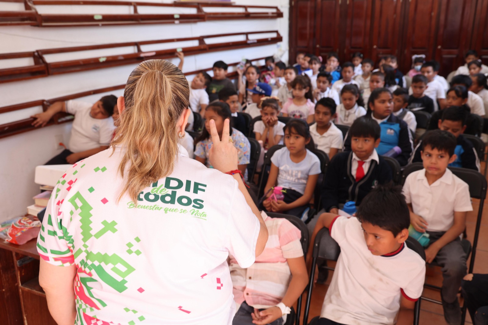 DIF Estatal previene acoso escolar en planteles