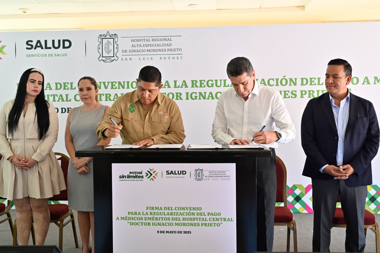 Ricardo Gallardo resuelve pago a médicos eméritos del Hospital Central