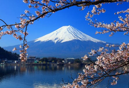 Sube dos veces al Monte Fuji en una semana: lo evacúan por buscar su celular perdido
