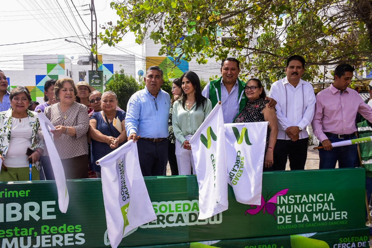 Semujeres y Soledad arrancan construcción del centro “libre”