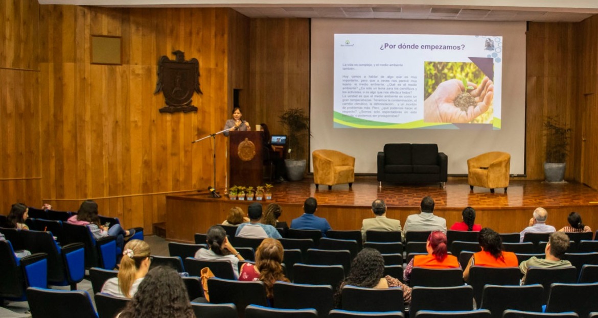 Investigadora de la UASLP destaca urgencia de erradicar la contaminación plástica