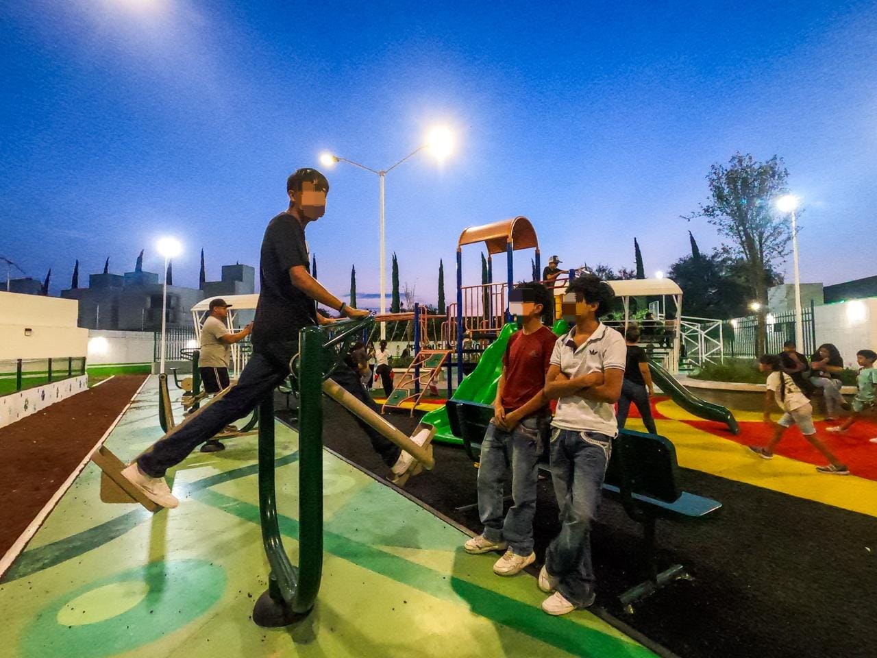 Parques urbanos integrales y bien iluminados ofrecen a familias soledenses paz y seguridad para su desarrollo